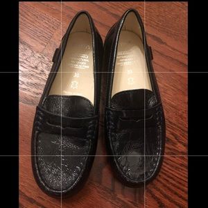 Navy Patent Geox Respira (NWOT) - Size 30/12